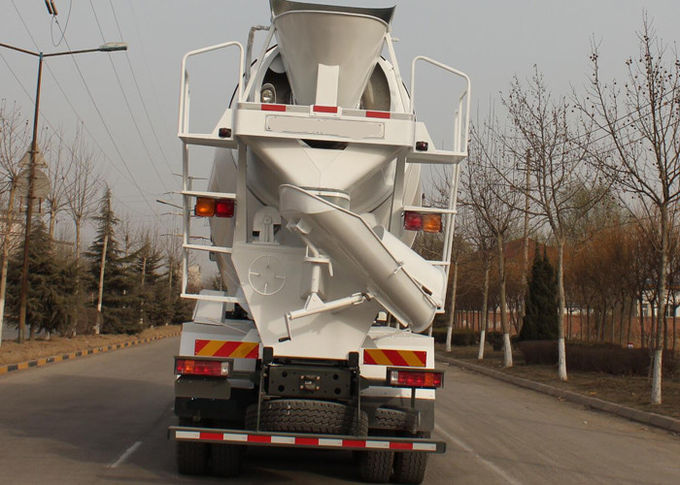 SINOTRUK HOWO ZZ5257GJBM3841Wの移動式ミキサーのセメントのトラックLHD 10CBM 290HPエンジン