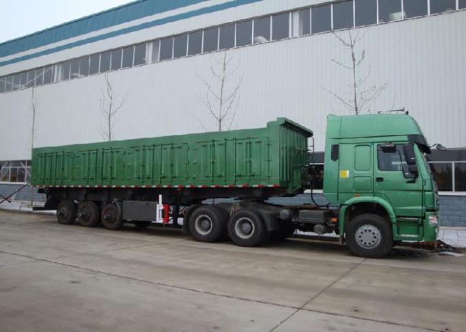 SINOTRUK HOWOのトラクターのトラックLHD 6X4 Euro2 371HP ZZ4257S3241V