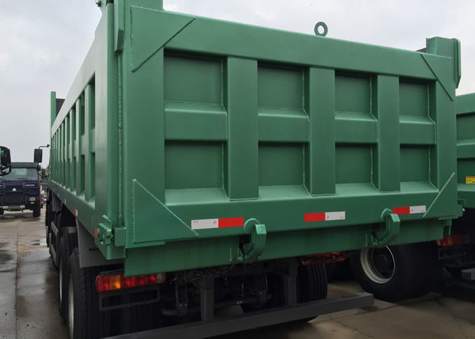 腹部の持ち上がる商業ダンプ トラックのSinotruk Howo 5400 * 2300 * 1500mmの貨物ボディ