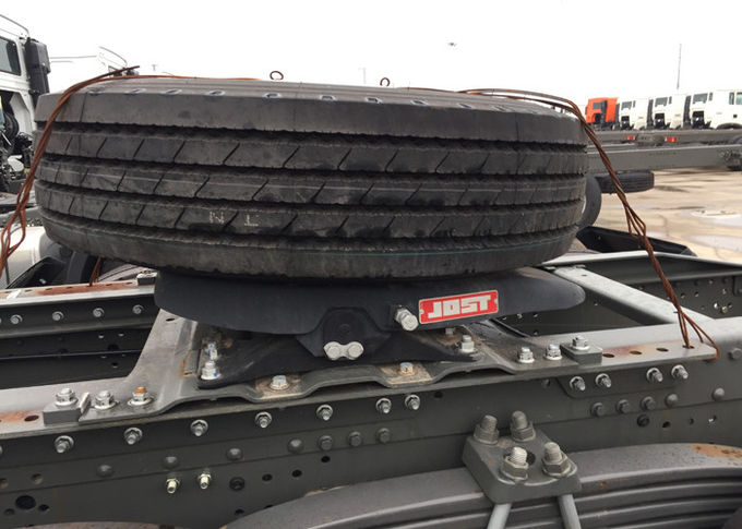 Howoのトレーラー トラックのトラックLHD 10の車輪HW 79の高い屋根のタクシー2は102のkm/hを停泊させる