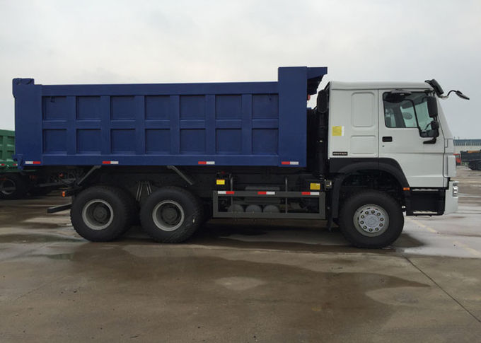 SINOTRUK HOWOのダンプカー トラック266HP 6X4 LHD 10 - 25CBM商業ダンプ トラック