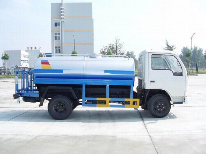 Sinotruk 4X4 5-10ton 5-10cbm水トラック