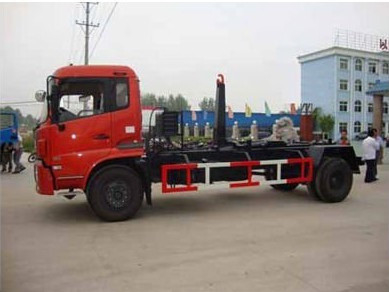 4X2 HOWOのホックの上昇の貨物自動車/廃棄物管理は小さい廃物の乗換駅をトラックで運びます