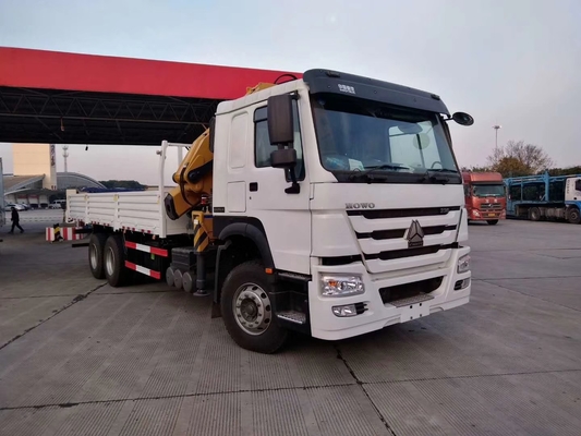 Sinotruk Howo 6x4のトラックはクレーン ユーロ2の左手の運転者の右手の運転者を取付けました