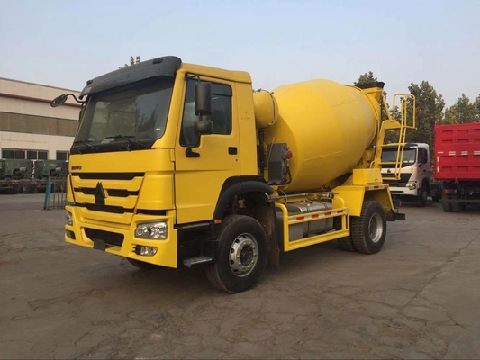 CCCは6つCBMに荷を積んでいる低燃費のSinotruk Jowo 4x2の自己を小型トラックミキサのトラック渡した