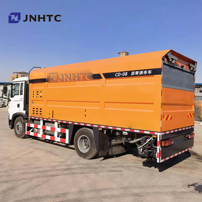HOWO A7 H5 8cbmの運転される理性的なアスファルト スプレーヤーのトラック4x2