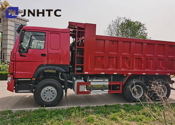 SINOTRUCK 336HP Howoは10の車輪ダンプ トラックのディーゼル タイプを