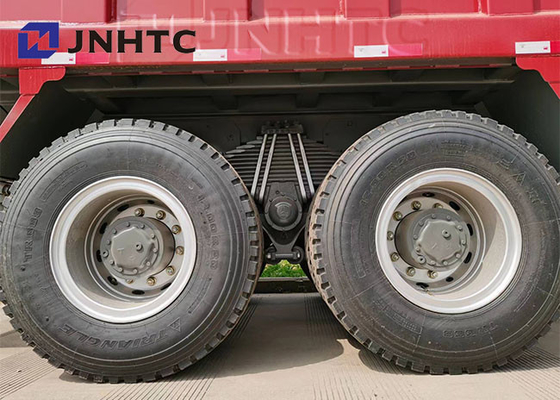 SINOTRUCK 336HP Howoは10の車輪ダンプ トラックのディーゼル タイプを