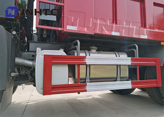 SINOTRUCK 336HP Howoは10の車輪ダンプ トラックのディーゼル タイプを
