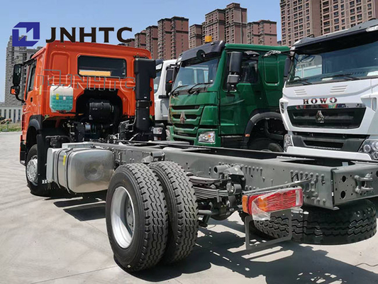 Sinotruk Howo 6の荷車引きのCamionetaの貨物トラック4x2ドライブ