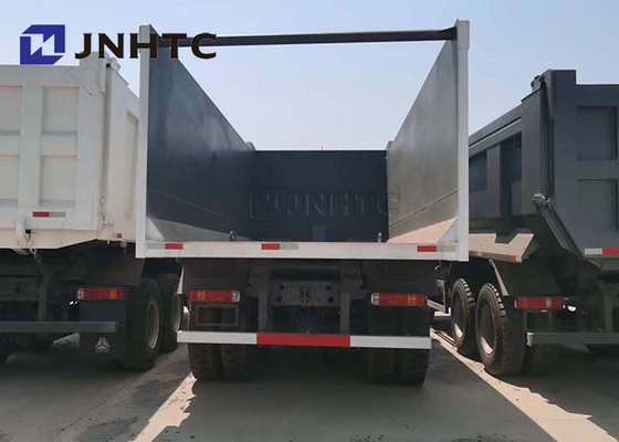 SINOTRUK HowoのBenne 20のトン6x4のダンプカー トラックのディーゼル燃料