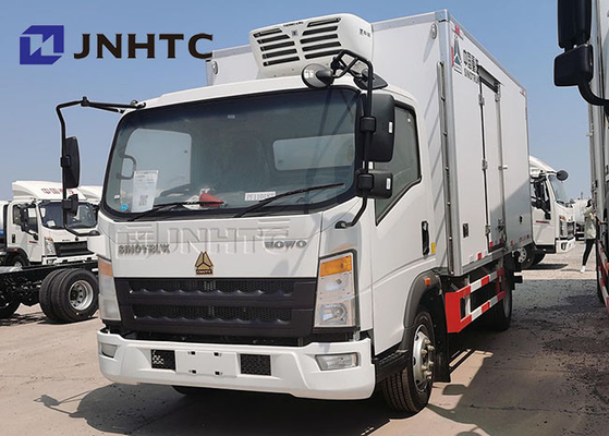 SINOTRUCK Howo 4x2は肉266hpのための冷蔵トラックを