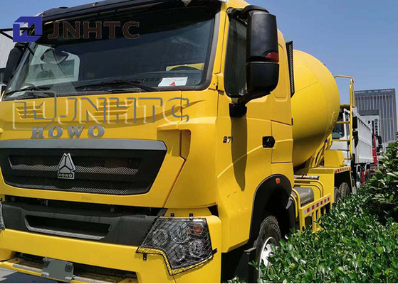ドライブの種類を残っている6x4 Sinotruck Howoのトラックミキサのトラック