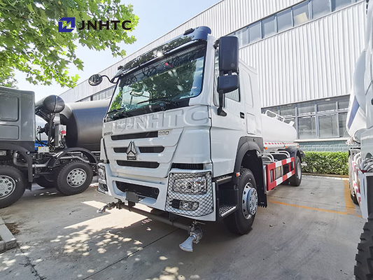 トラックSinotruk Howo 4x2を振りかける350hp 1000lの水漕