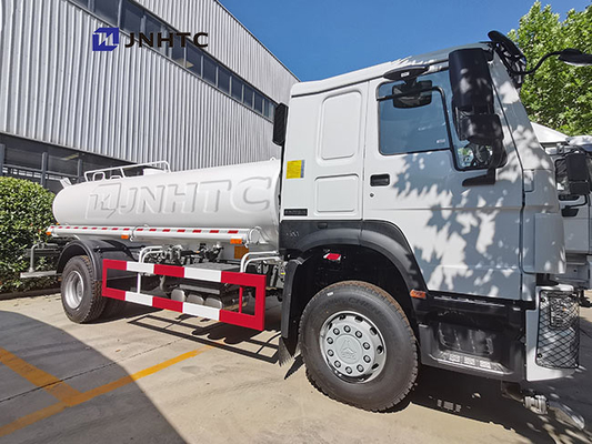 トラックSinotruk Howo 4x2を振りかける350hp 1000lの水漕