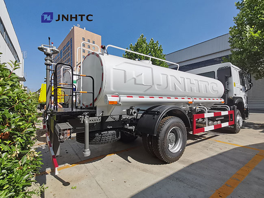 トラックSinotruk Howo 4x2を振りかける350hp 1000lの水漕