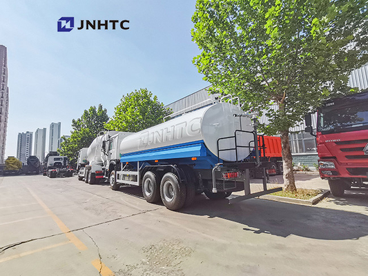 給水車351を振りかけるSinotruk Howo 6x4 - 450hp