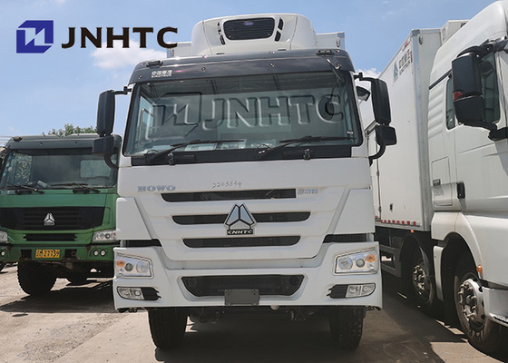 Sinotruk HOWOの生鮮食品はヴァンTruck軽量8x4を冷やした
