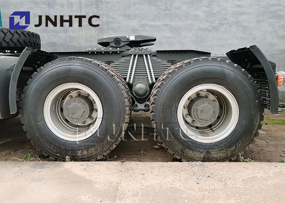 Sinotruk HOWOの緑のダンプカー トラック6X4 420HPのディーゼル燃料のタイプ