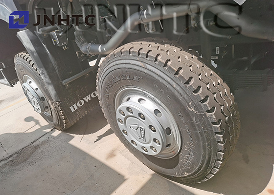 Shacman H3000 8x4 12の荷車引きのダンプカー トラック砂の輸送のための30トン