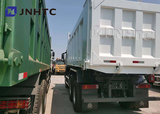 Sinotruk HOWO 371hpの重い10の荷車引きのダンプ トラック6x4 Euro2