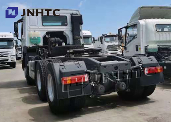 371HP Sinotruk Howo 6x4トレーラーの頭部が付いているディーゼル トラクターのトラック25トンの