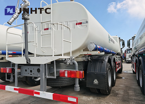 トラック4X2ドライブ車輪を振りかけるSinotruk Hohan 1000l水