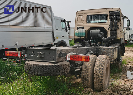 Camionetas HOWO 4x4の貨物トラック ディーゼル装甲LHDかRHD