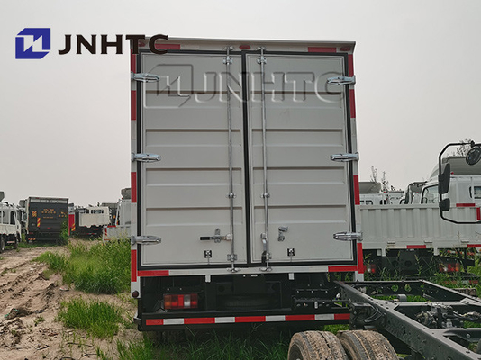 ディーゼル燃料4x2 5ton Light CargoヴァンTruck Sinotruk Howo