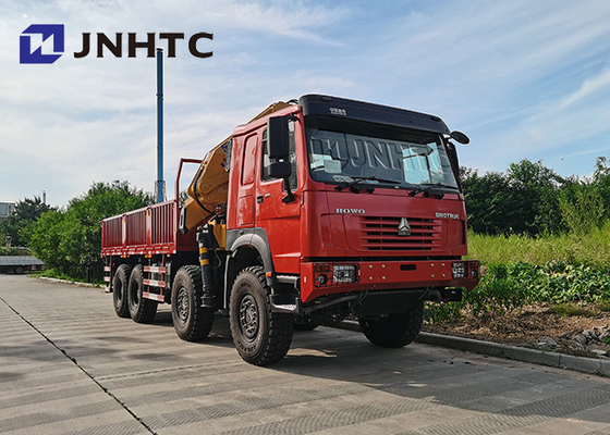 Sinotruck Howo 8x8 30t 13tクレーンが付いているすべての車輪ドライブ貨物トラック