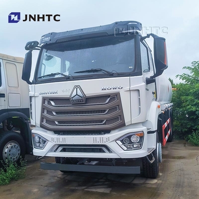 SINOTRUK HOHAN 6X4の燃料配達販売のためのディーゼル タンク車