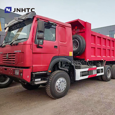 新型SINOTRUK 四輪駆動のターパートラック 6X6 336HP HW76 キャビンの
