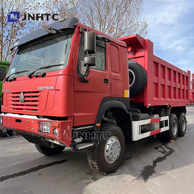 新型SINOTRUK 四輪駆動のターパートラック 6X6 336HP HW76 キャビンの