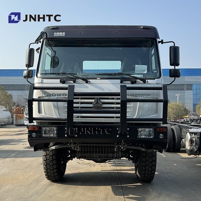 SINOTRUK HOWO 4X4 貨物車 トラック・チャッシー