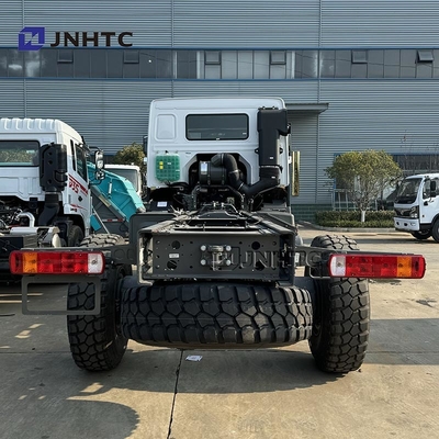 SINOTRUK HOWO 4X4 貨物車 トラック・チャッシー