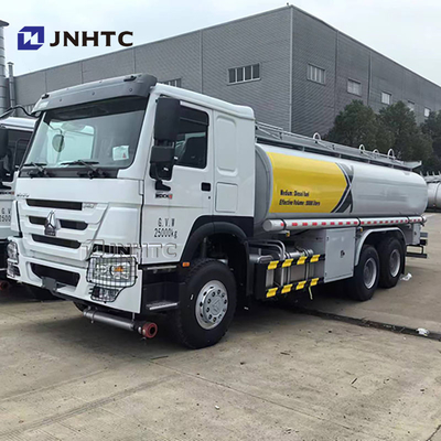 シノトルク ホウ オイルタンク トラック 6x4 340hp 容量 12ホイール 燃料タンク トラック 販売