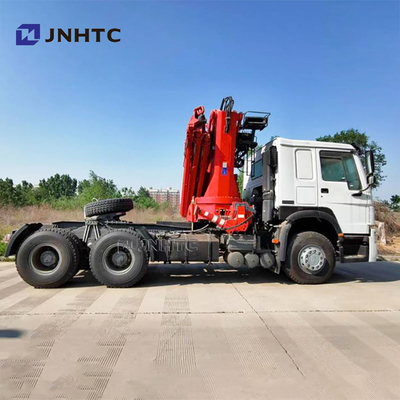 工場価格 Sinotruk HOWO 6x4 トラクタートラック 10トンの折りたたみクレーン