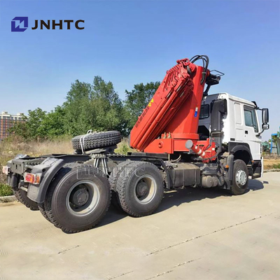 工場価格 Sinotruk HOWO 6x4 トラクタートラック 10トンの折りたたみクレーン