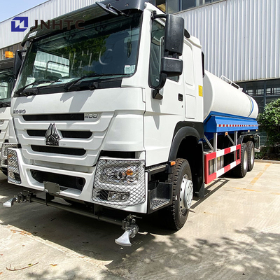 新型シノトルク ホウ水タンク トラック 351 - 450hp 6x4 10輪 中国から