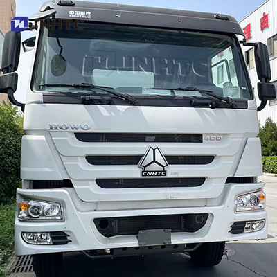 新型ホウ オイルタンク トラック 6x4 400hp 容量12輪 燃料タンク トラック 販売