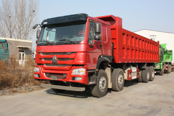 50T 12車輪の30M3容量の赤いSinotruk Howo 8x4の頑丈なダンプ トラックLHD