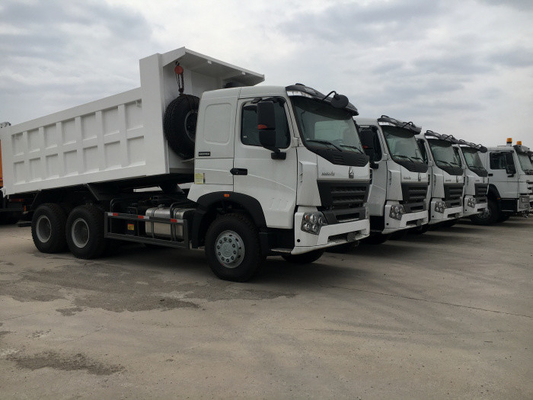 SINOTRUK HOWO A7の構造のダンプ トラックはRHD 30-40トンの10白をローラーで動かします