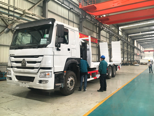 10タイヤのSinotruk Howo7の梯子6x4 Euro2 371hpが付いている重い貨物トラック30-40Tの平面