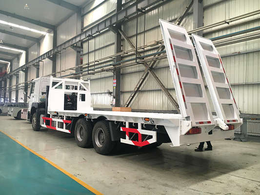 10タイヤのSinotruk Howo7の梯子6x4 Euro2 371hpが付いている重い貨物トラック30-40Tの平面