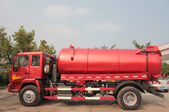 赤い色の4x2 Sinotruk Howo7の下水の吸引のトラック10M3タンク容量