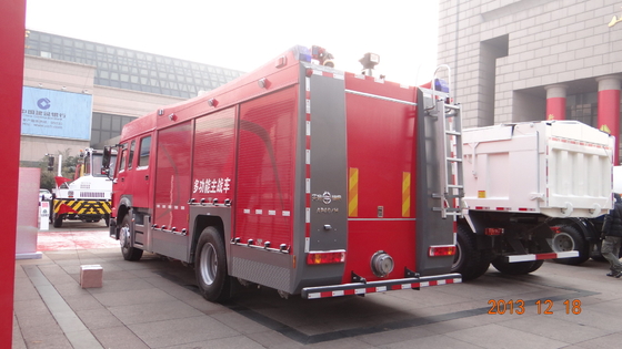 290 8000kg水容量モデルSHMC5256が付いている馬力Howo 4×2の救助の普通消防車