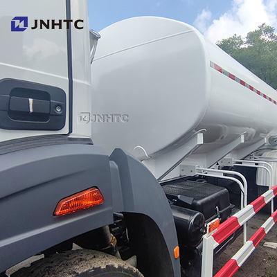 新型BEIBEN 4x2 15m3 道路防塵用スプリンクラートラック