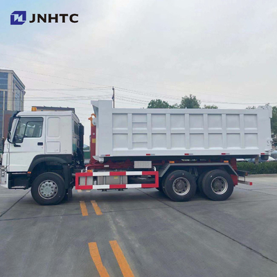 新品/中古 HOWO 375 /430hp HOWO ターパートラック 6x4 8x4 10ホイール 50トンの右方向ダンプトラック