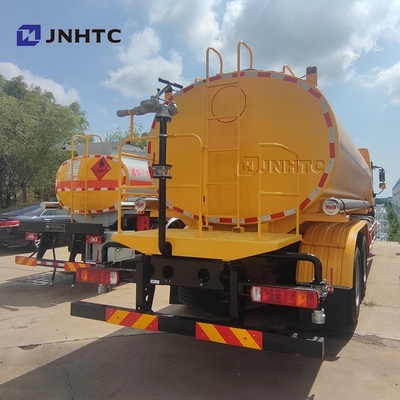 FAW 15CBM 水を噴霧するトラック 中国 重荷 20000リットルの水噴霧タンクトラック
