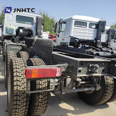 HOWO 6X6 ダンプトラック シャーシ 20m3 380hp 10輪 40-50t フロントリフティング